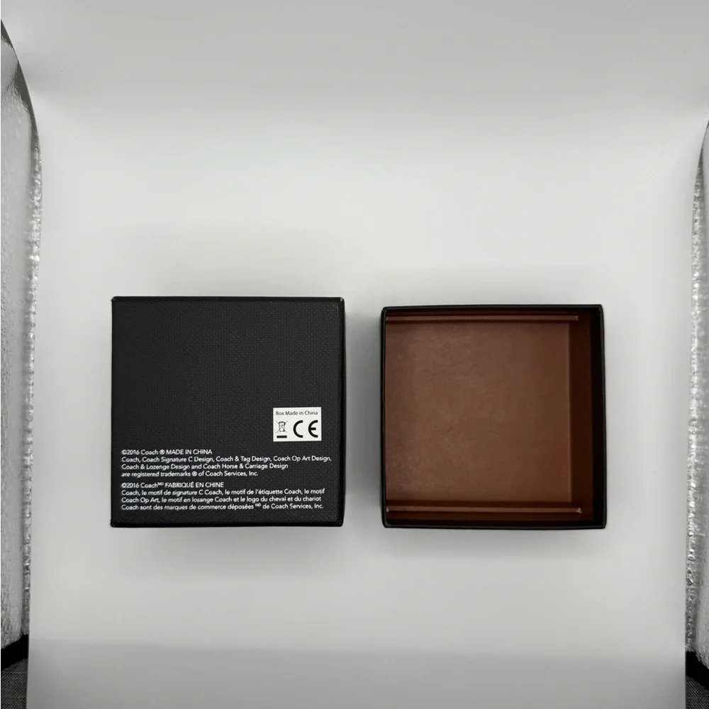 Original Coach Black Watch Box Set - Picture 5 of 5